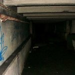 Verbindungsgang im Kasernenbereich