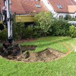 Beginn des Aushubes Durchmesser ca. 4,4 m x 1,7 m tief