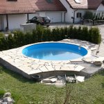 die Quarzitplatten auf einer Seite sind verlegt, war das ne Arbeit ....